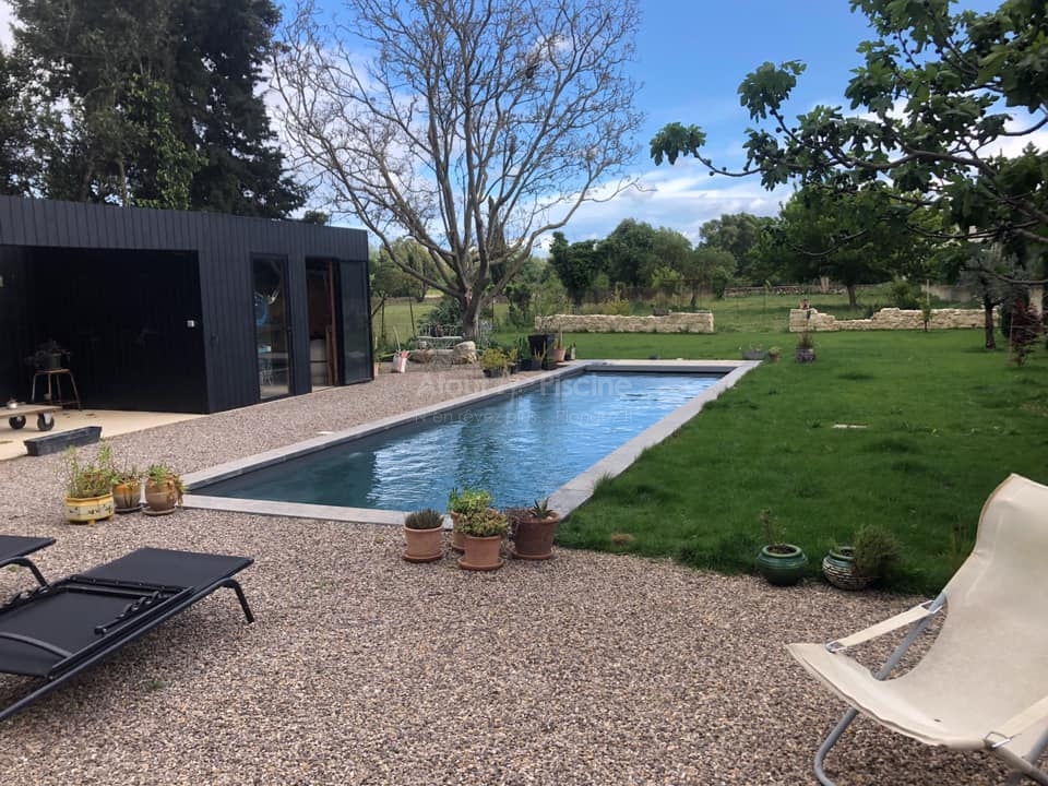 Piscine béton 11x3m + volet immergé à Cuxac-d’Aude