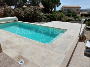 Piscine béton 6x3m et terrasse en travertin à Leucate