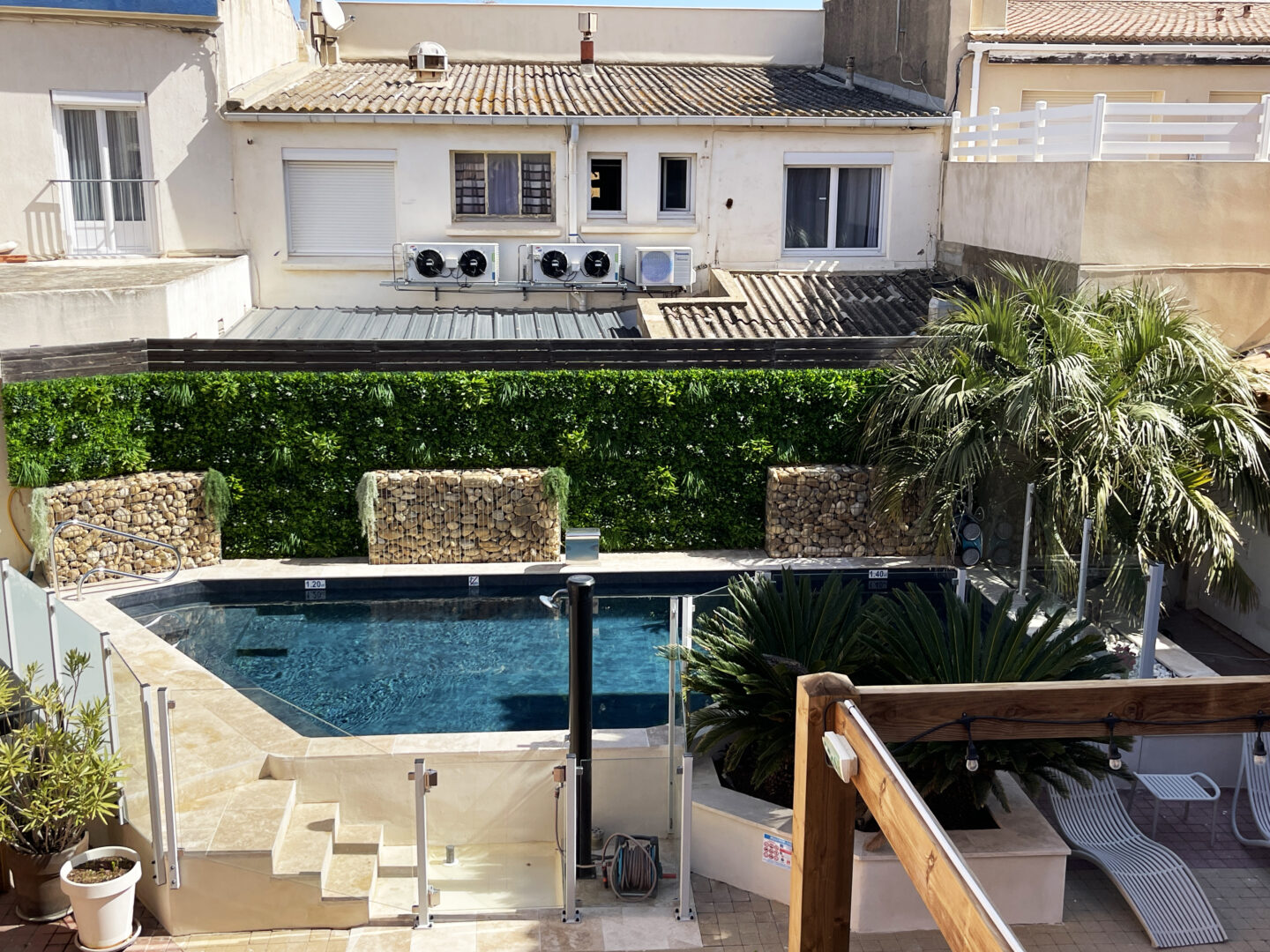 Rénovation de la piscine de l'Hôtel de la Clape à Narbonne-Plage